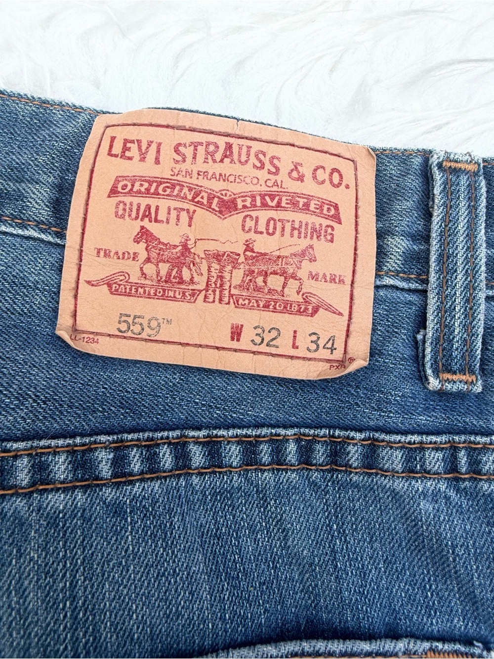 Levi's Men’s 559 Relaxed Fit Jeans - Blue